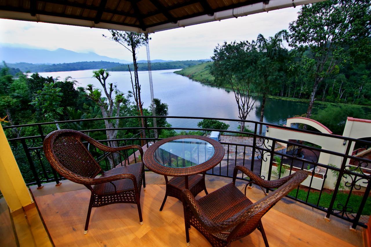Vista Del Lago Ambalavayal Esterno foto