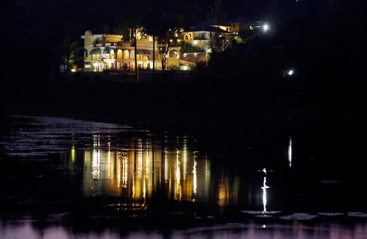 Vista Del Lago Ambalavayal Esterno foto